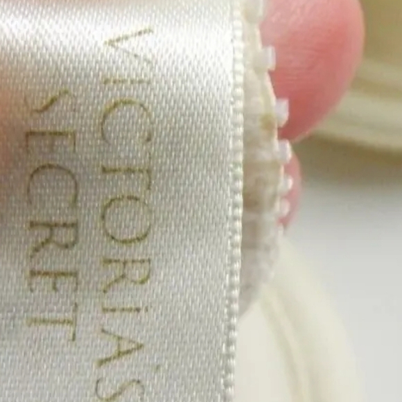 Victoria's Secret Vintage 1980's Sequin Bra - Picture 4 of 4